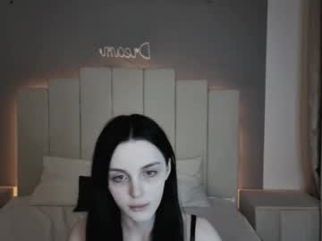kris ova