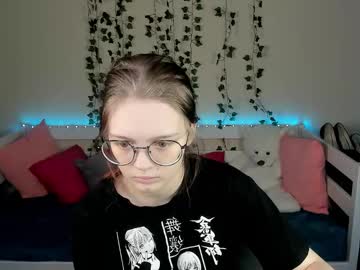 shy elina01